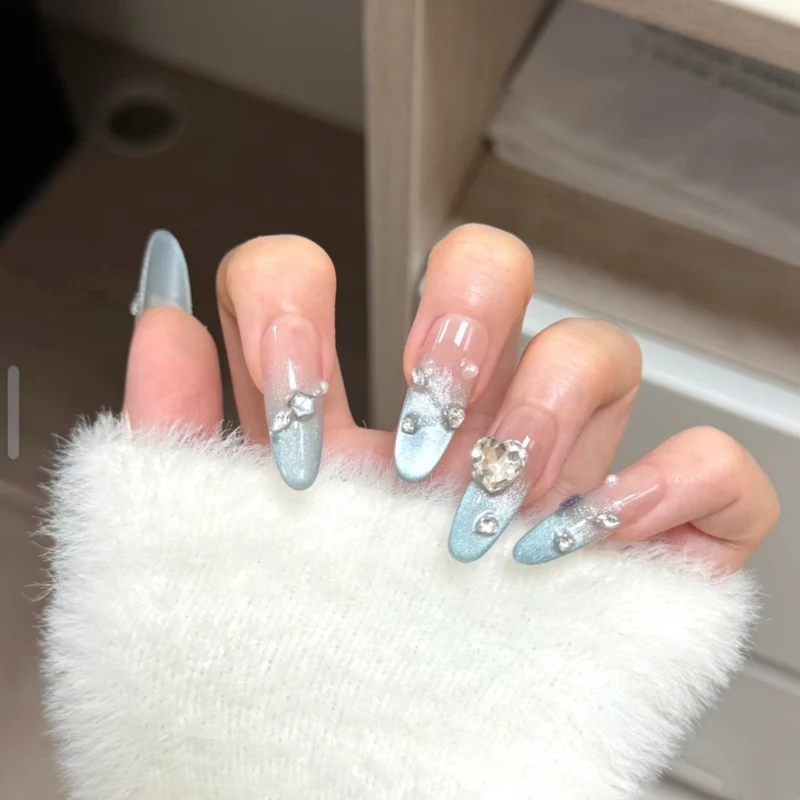 Floral Verzierter Press-On-Nagelset