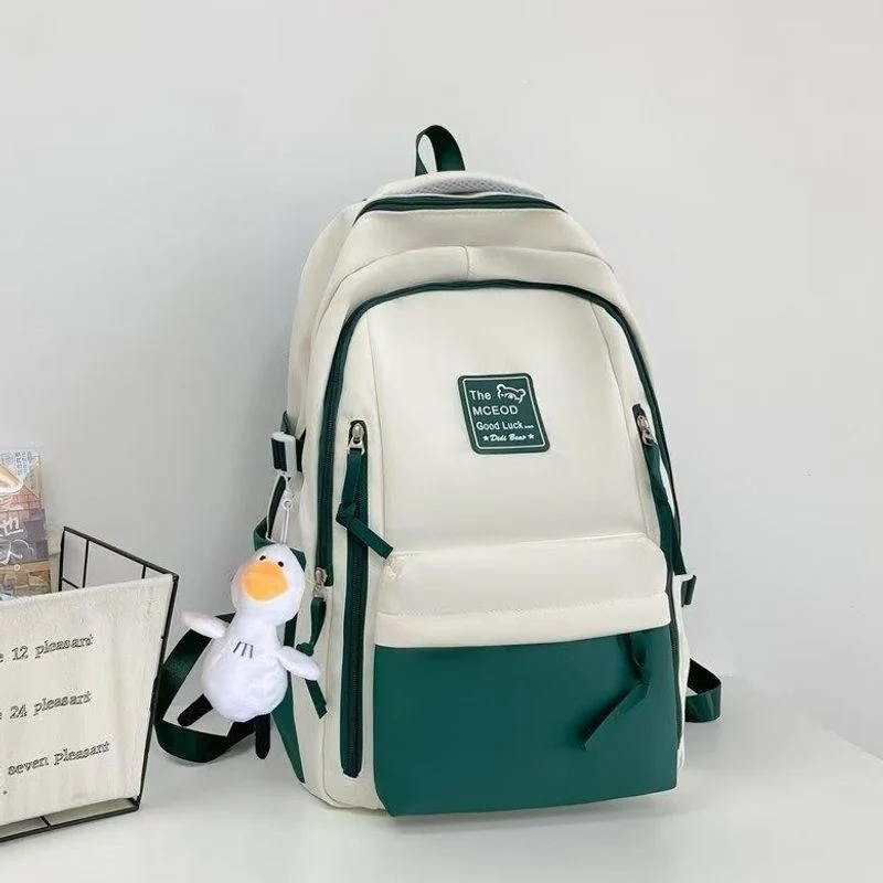 Stilvoller Vielseitiger Rucksack Karnz