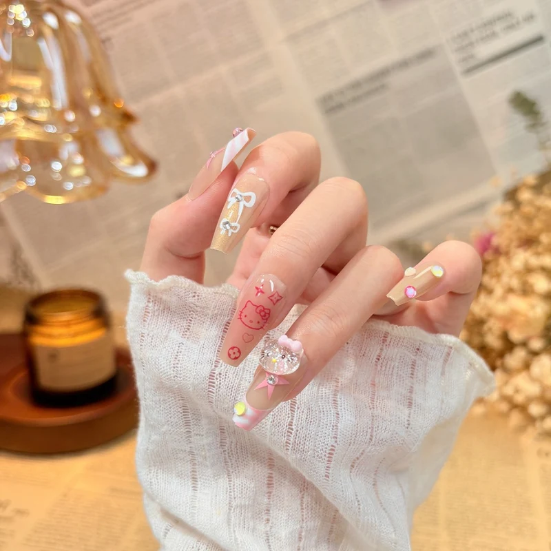 Kreatives florales Design Press-On Nägel