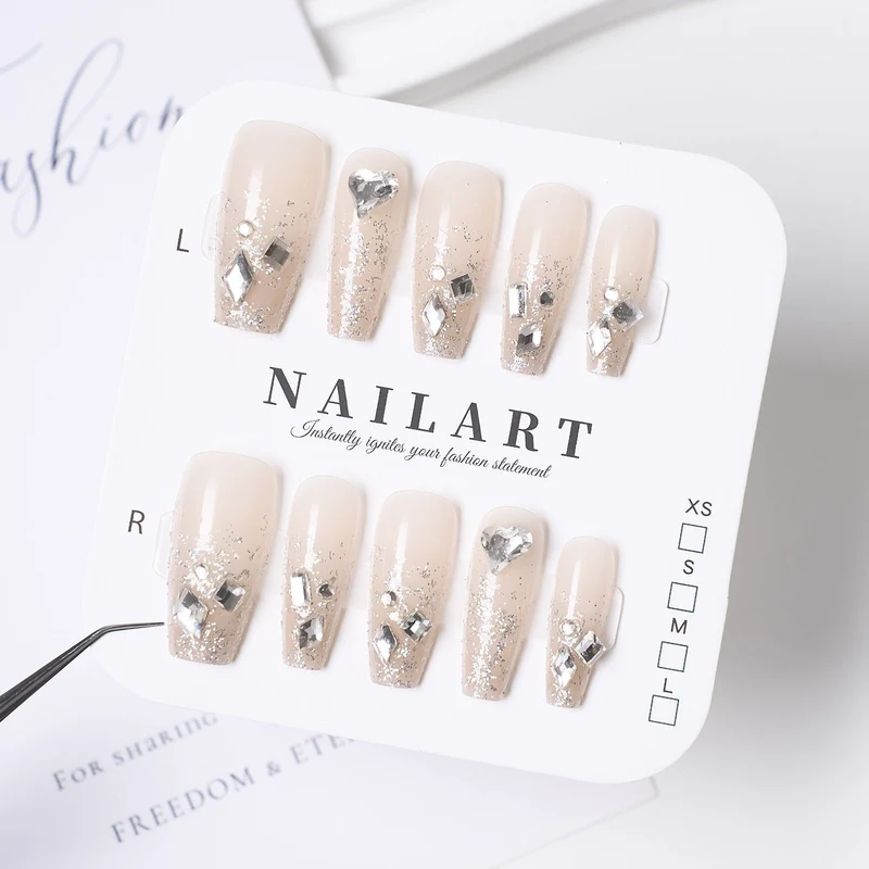 Schmetterling-inspirierte Stiletto Press-On Nägel