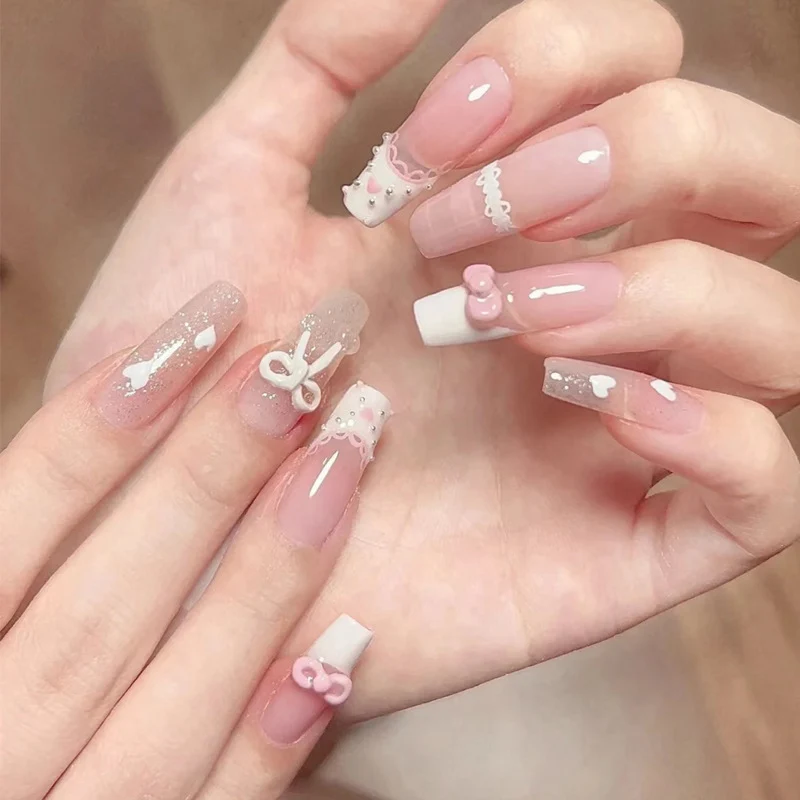 Künstlerische Stiletto-Nagelverlängerungen