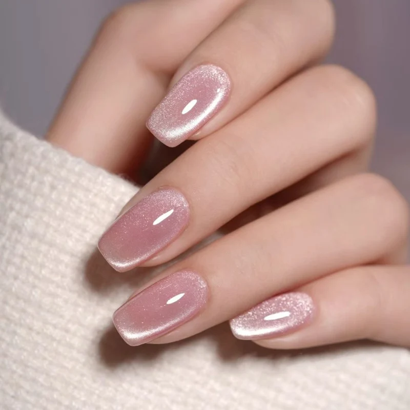 Festliche saisonale Nagelkunstverschönerungen