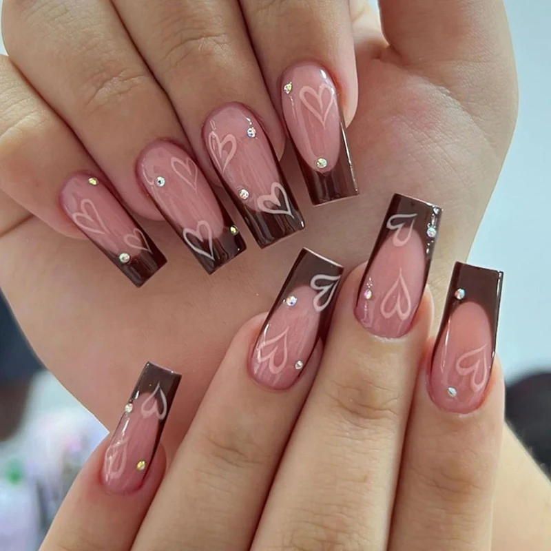 Festliche saisonale Nagelkunstverschönerungen