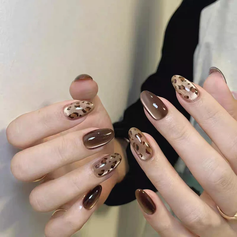 Herzdesign Stiletto Nagelkunst Verbesserungen
