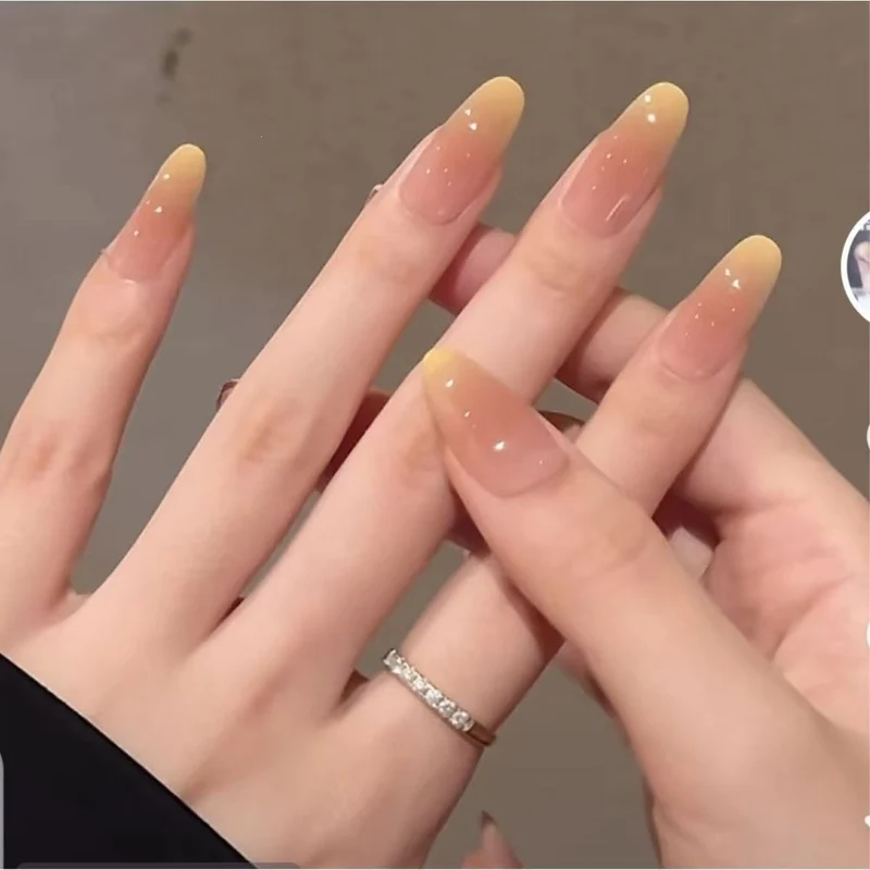 Elegante Künstlerische Stiletto Nagelverzierungen
