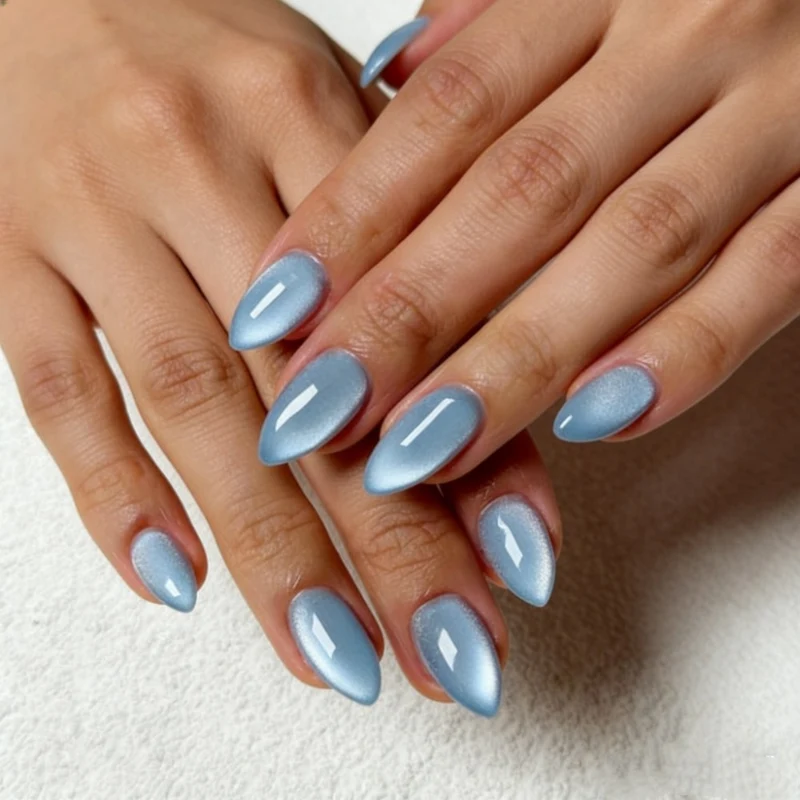 Elegante mandelförmige Nagelverzierungen