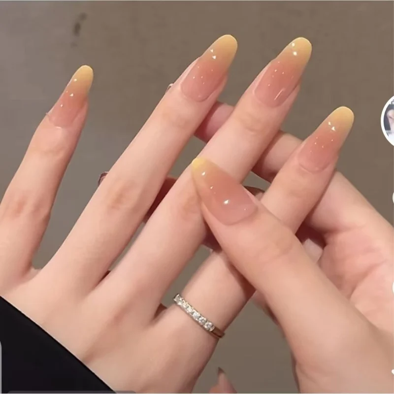 Haltbare Gel-Nagelerweiterungen