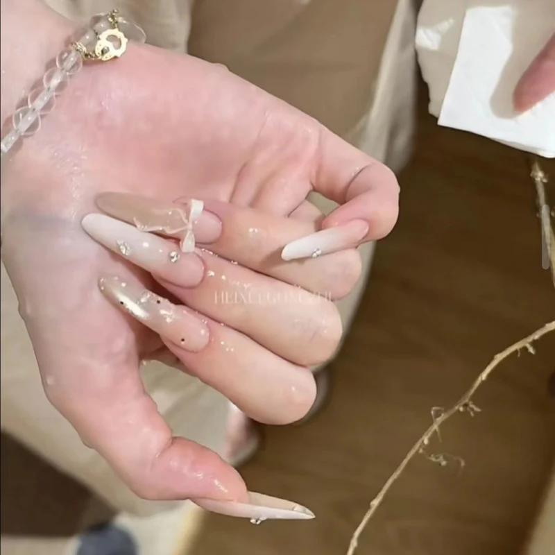 Dekorative Stiletto Press-On Nagelverlängerungen
