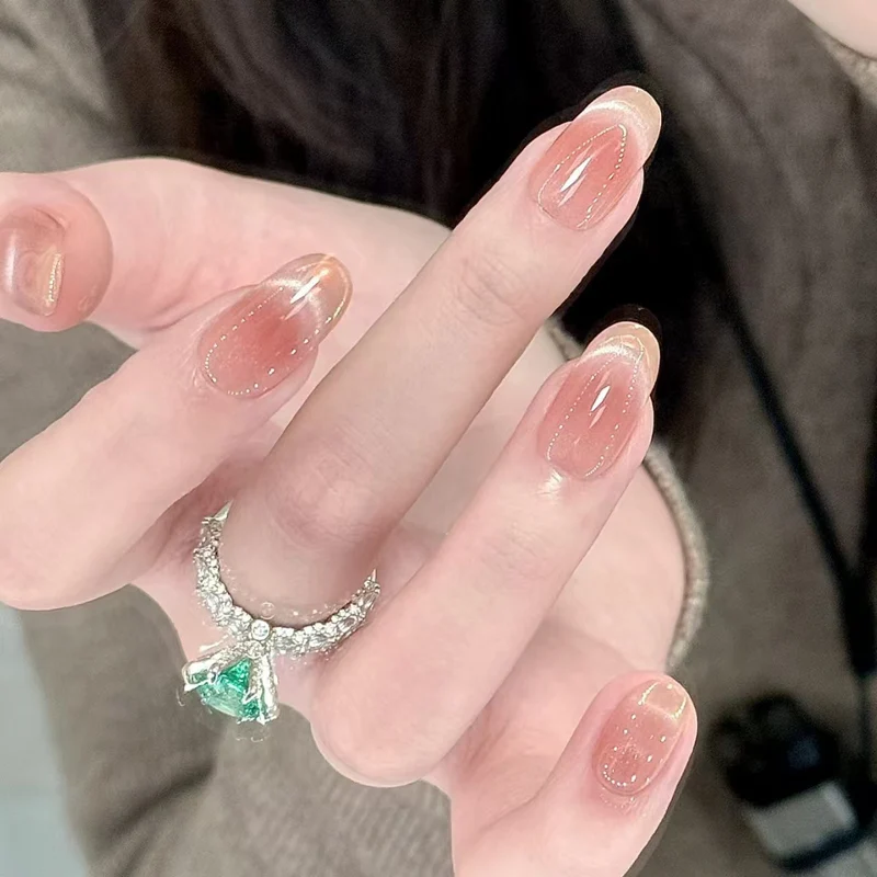 Künstlerische Nagelzubehör