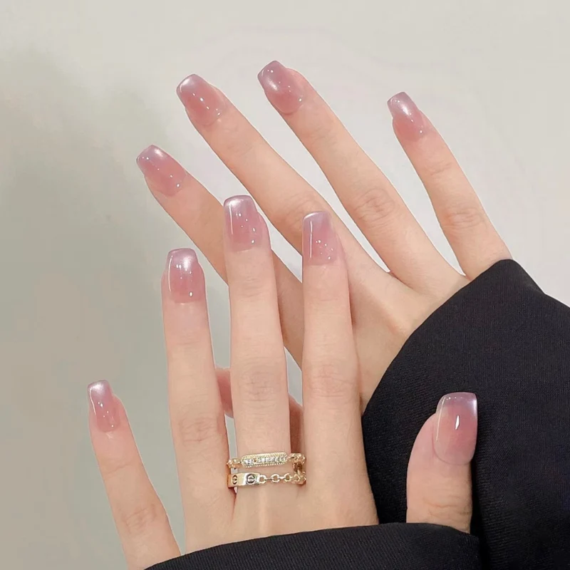 Künstlerische Nagelzubehör