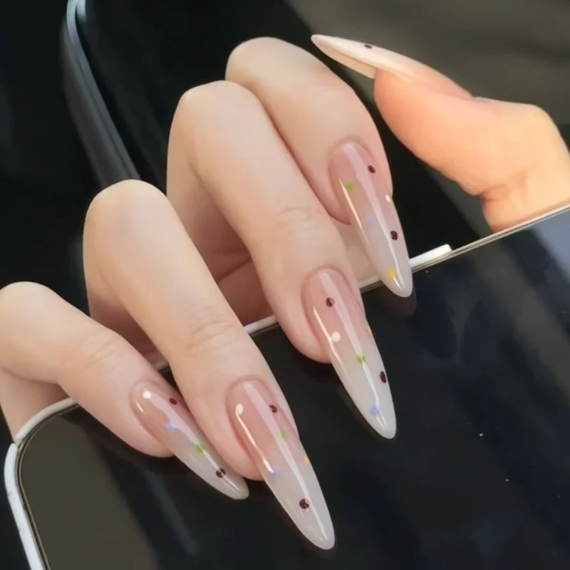Elegante Stiletto-Nagelkunst-Verstärkungen