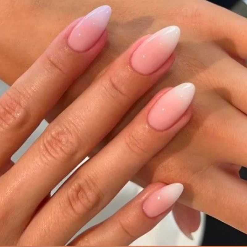 Elegante Ombre Stiletto Nagelverstärkungen