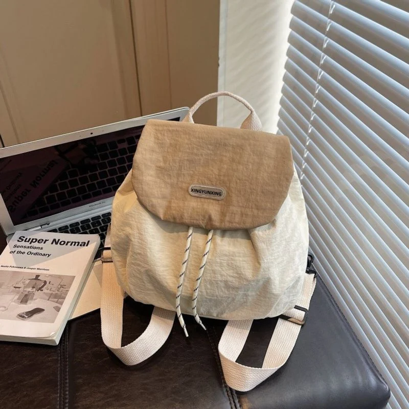 Bequeme Rucksack mit Kordelzugverschluss Karnz