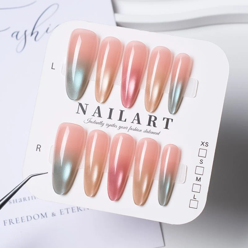 Stylisches Press-On-Nagelset
