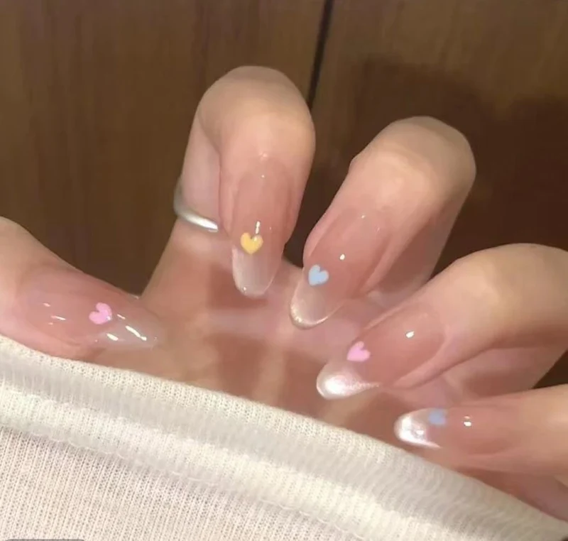 Künstlerische French Tip Press-On Nägel
