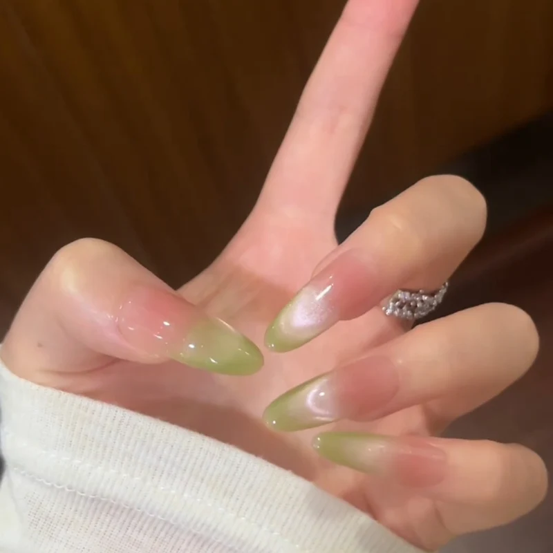 Dekorative Nagelverstärkungen