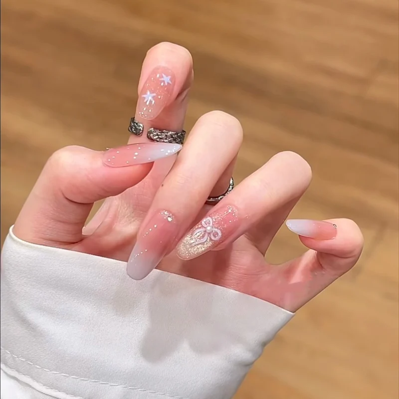 Dekorative Nagelverstärkungen