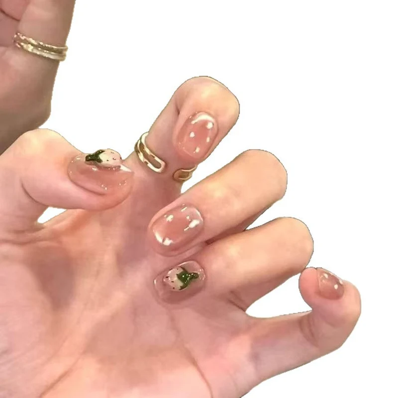Künstlerisches Floral-Nageldesign