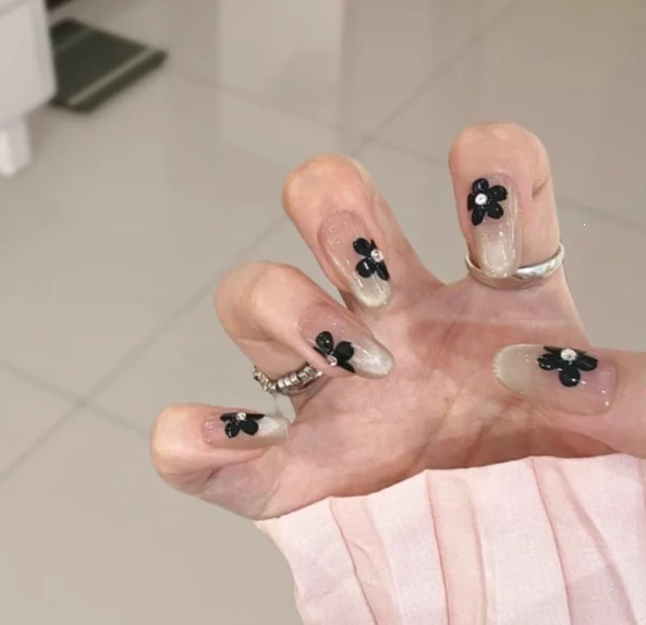 Dekorative Nagelkunst Verbesserungen