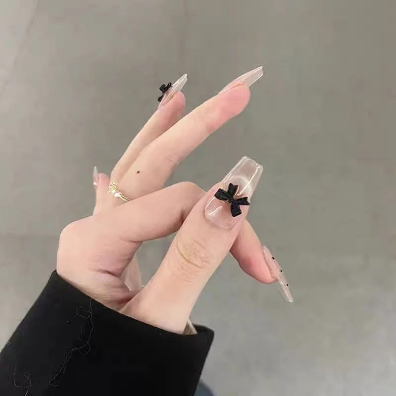 Dekorative Nagelkunst