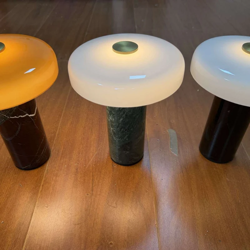 Dekorative Tischlampe
