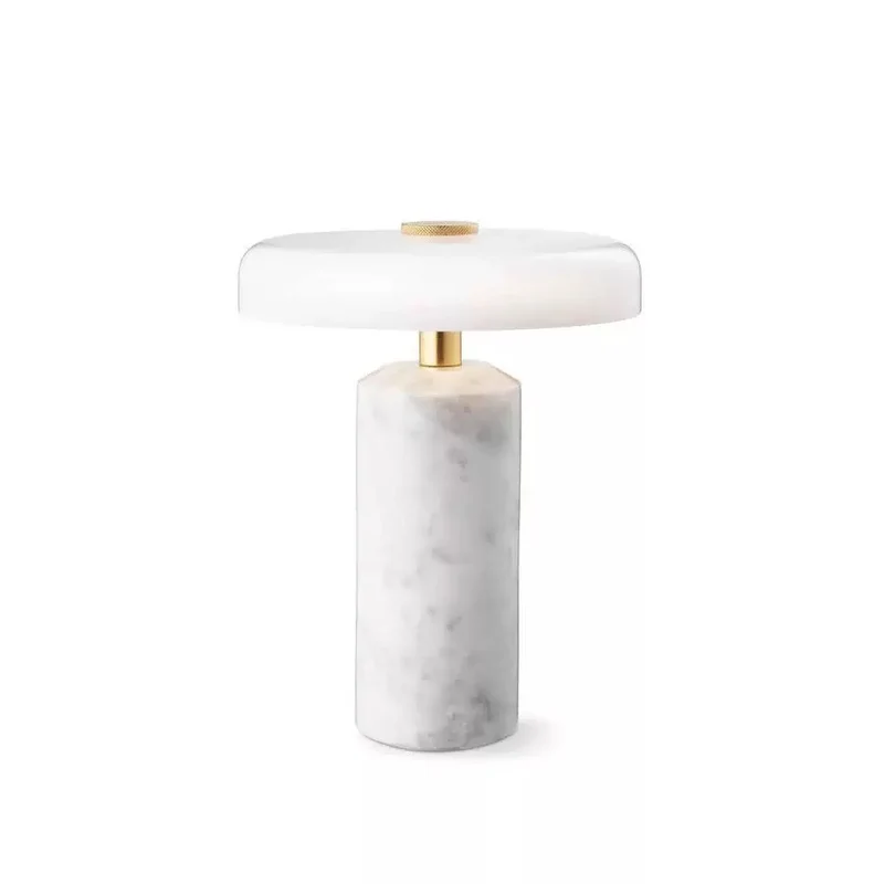 Dekorative Tischlampe