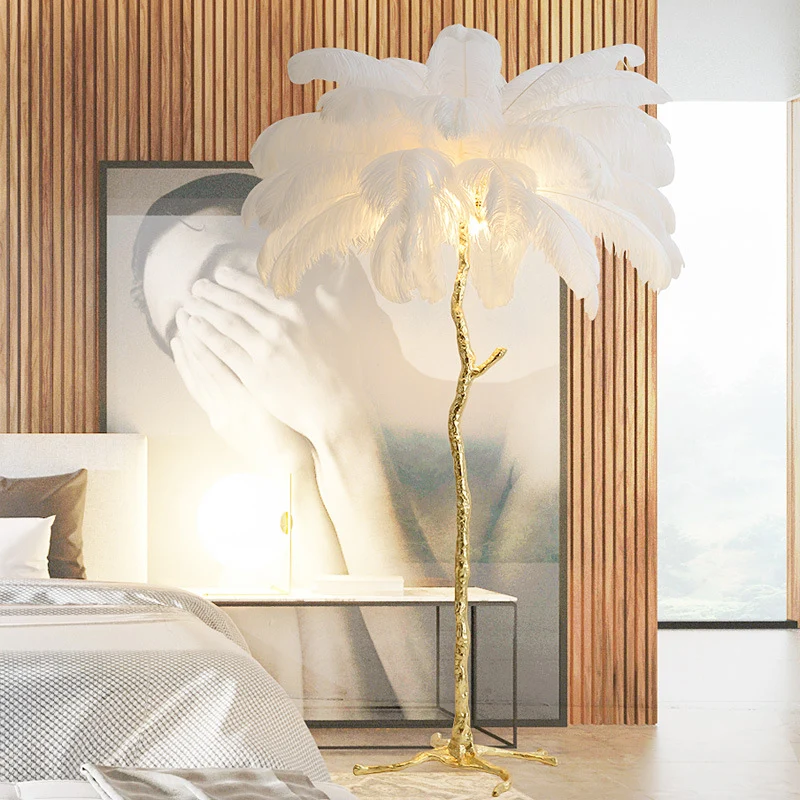 Tropisch inspirierte Stehlampe