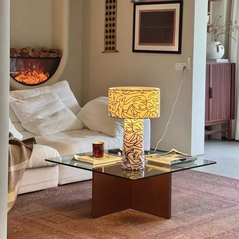 Künstlerische Tischlampe