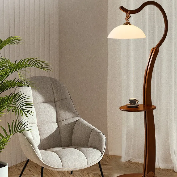 Künstlerische Stehlampe mit integriertem Beistelltisch