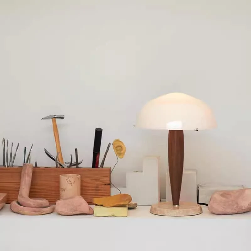 Moderne Tischlampe