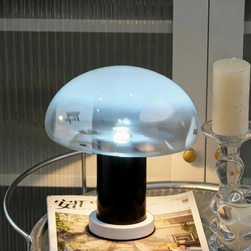 Moderne Glas-Dome-Tischlampe
