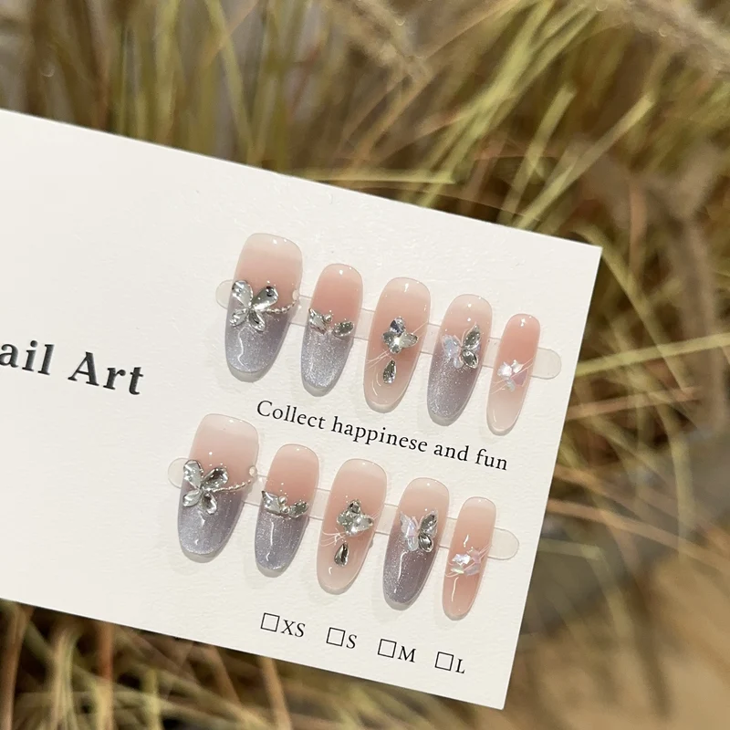 Elegantes florales Press-On-Nagelkunst-Set