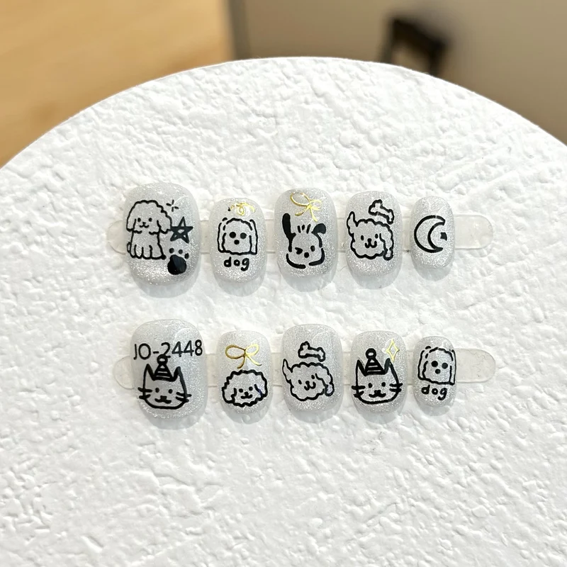 Verspieltes, tierisches Nagelkunst-Set zum Aufkleben
