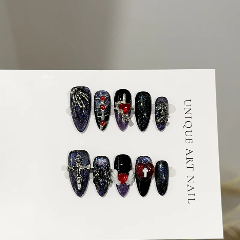 Gothic-inspirierte dekorative Press-On-Nagelkunst-Set