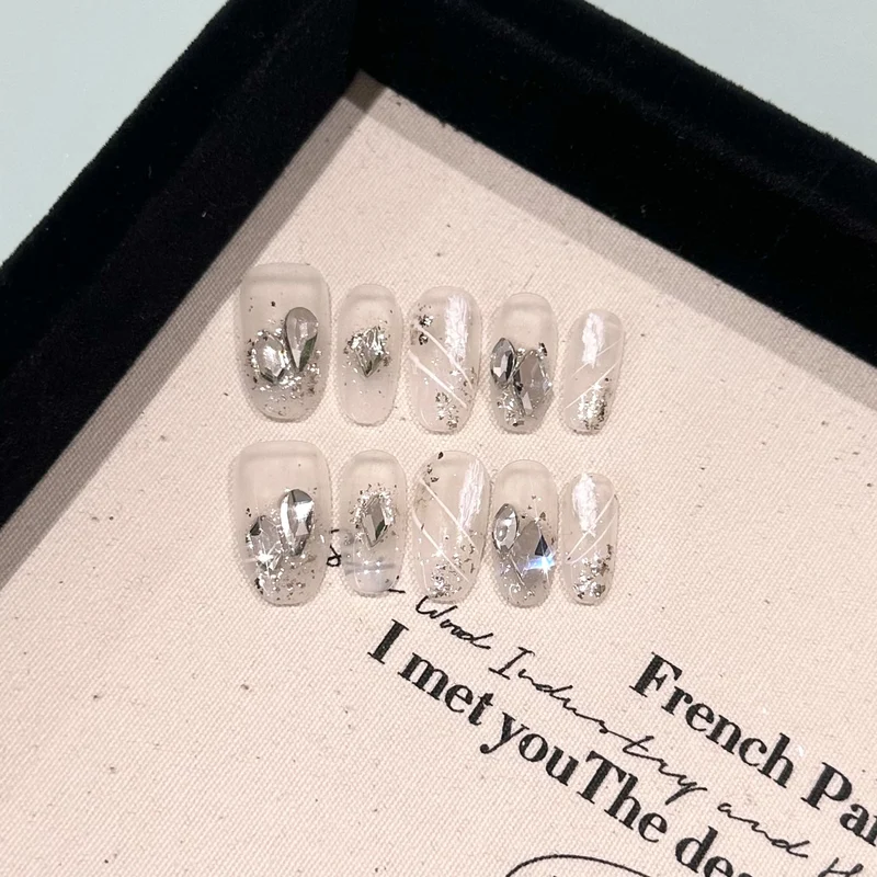 Glamouröse kristallverzierte Press-On Nagelkit