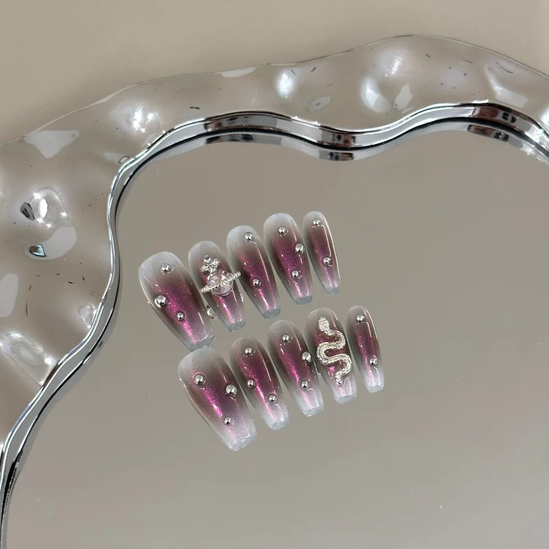 Glamouröse thematische dekorative Aufklebernägel