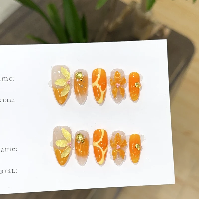 Künstlerisches florales Design Press-On Nagelset