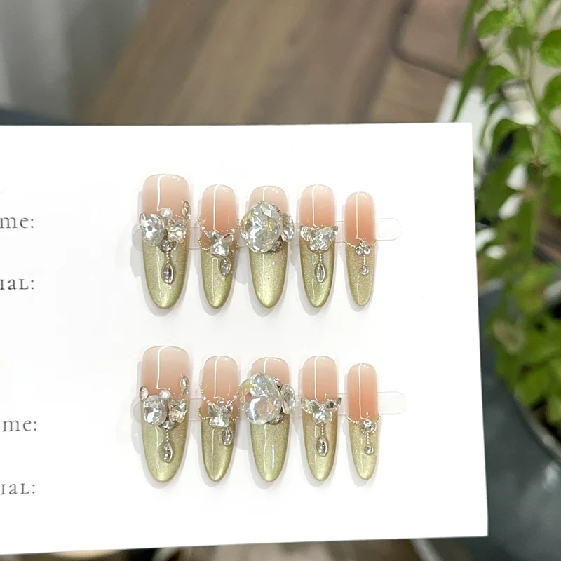 Designer-Nagelkunst
