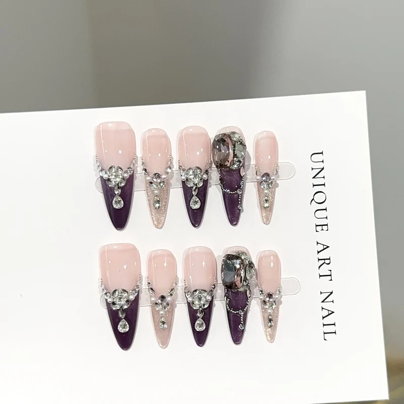 Dekorative Stiletto Press-On Nagelset