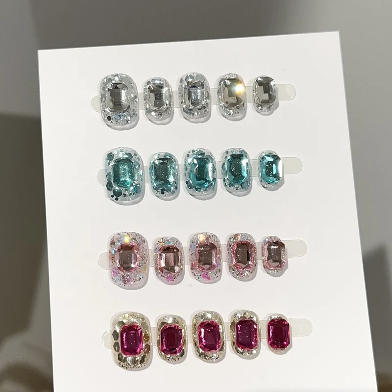 Funkelnde Strass 3D Aufkleber-Nagelkunst