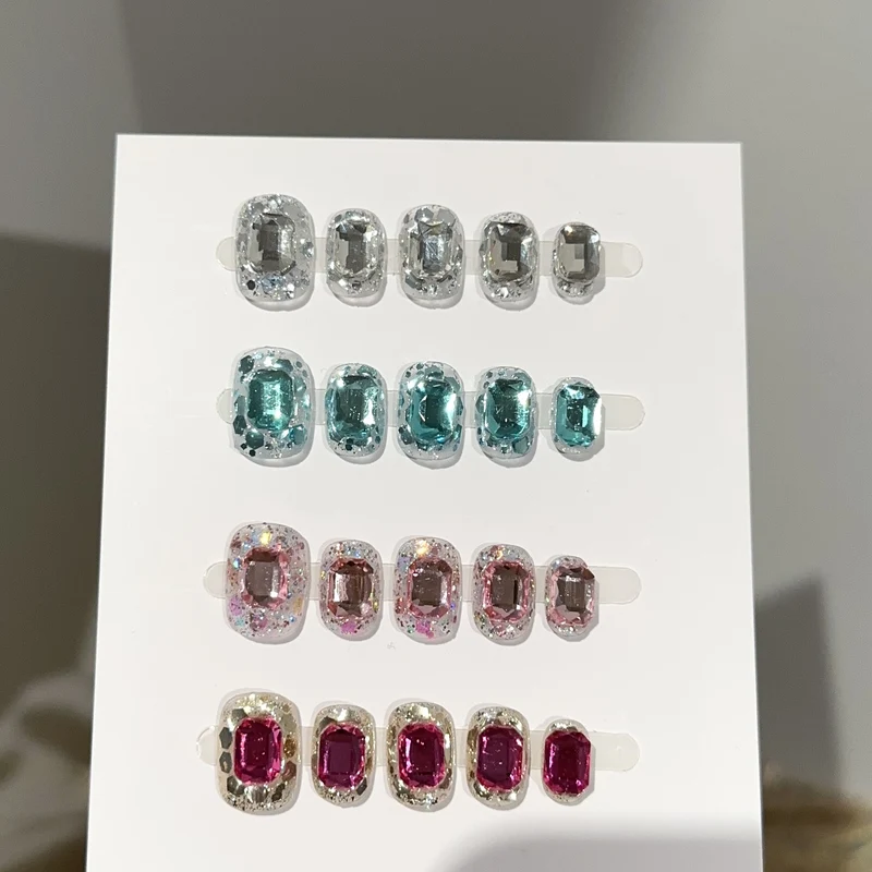 Funkelnde Strass 3D Aufkleber-Nagelkunst