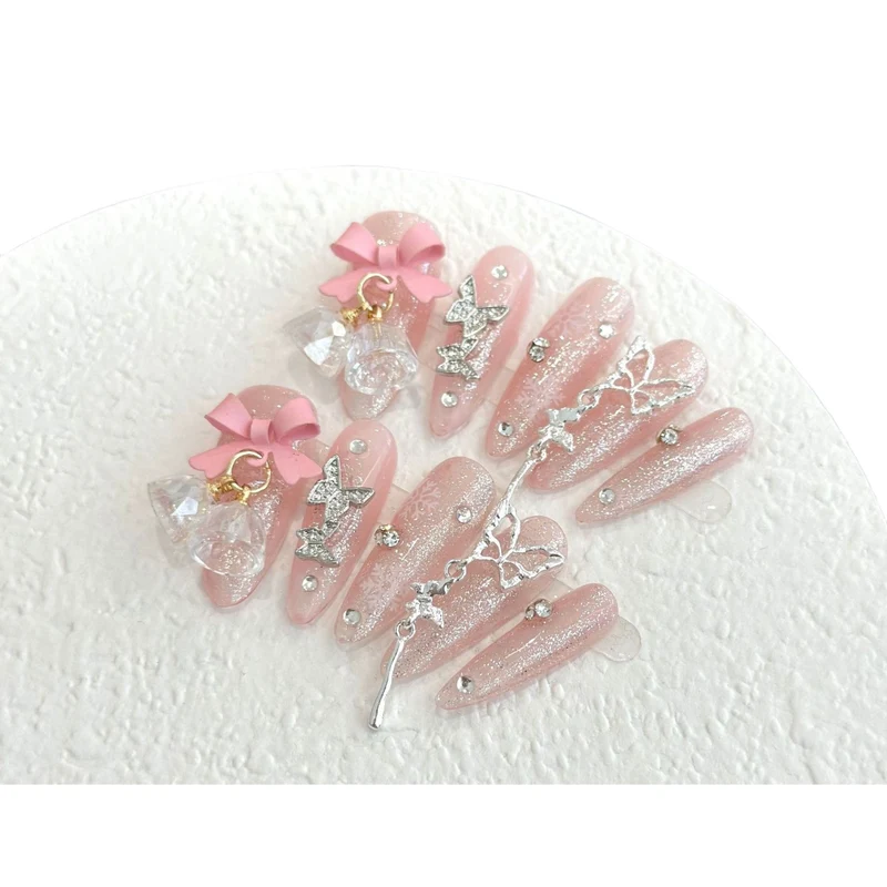 Dekoratives Strass- und Schleifen-Press-On-Nagelset