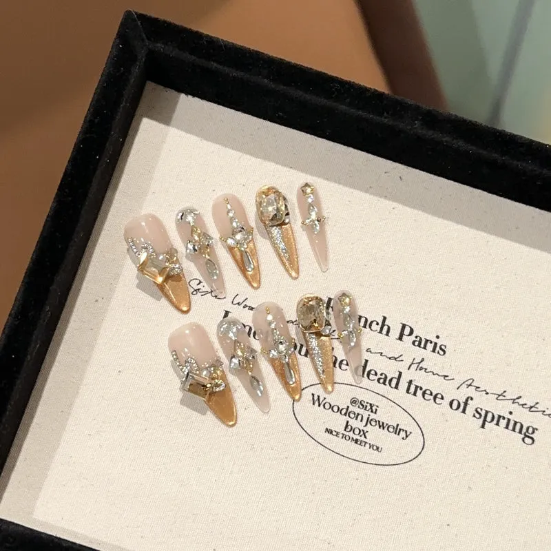 Glamouröses Steinbesetztes Press-On Nagelset