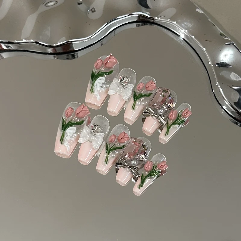 Florale Artisan Press-On Nagelkunst