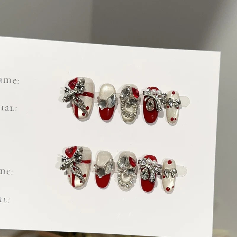Festliches mit Strass verziertes Press-On-Nagelset