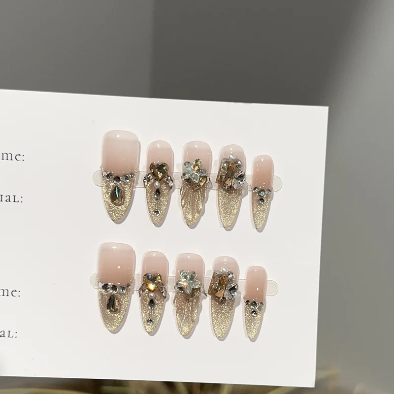 Premium Dekorativer Nagelset