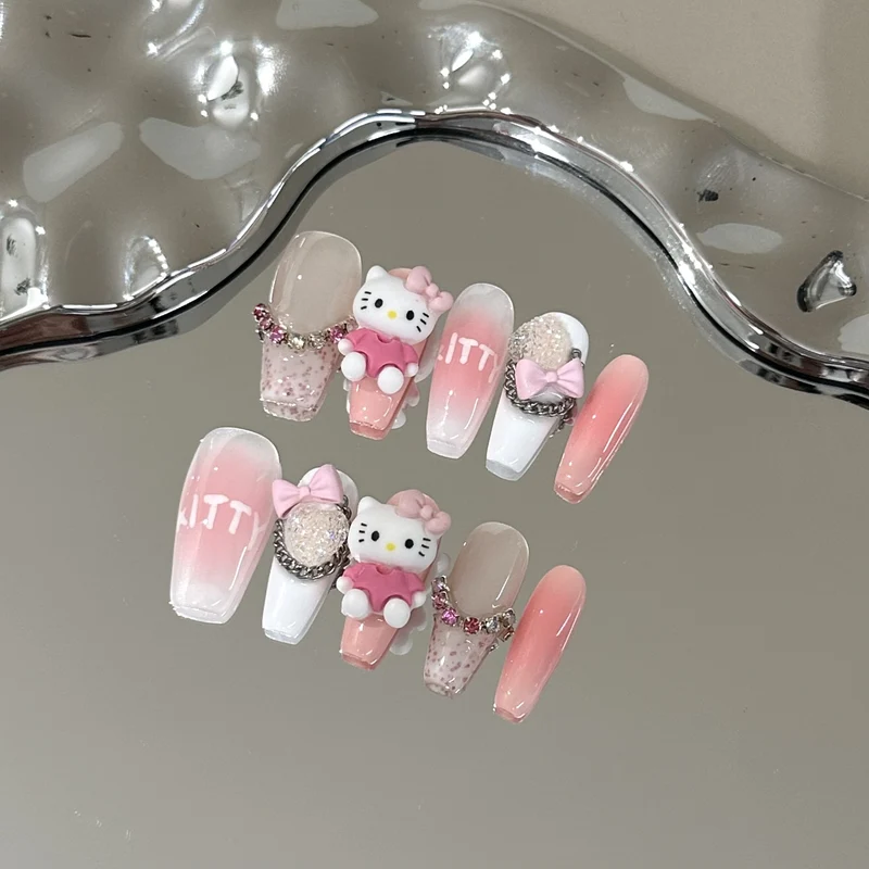 Verspielte Kitty-Themen Press-On Nagelkollektion