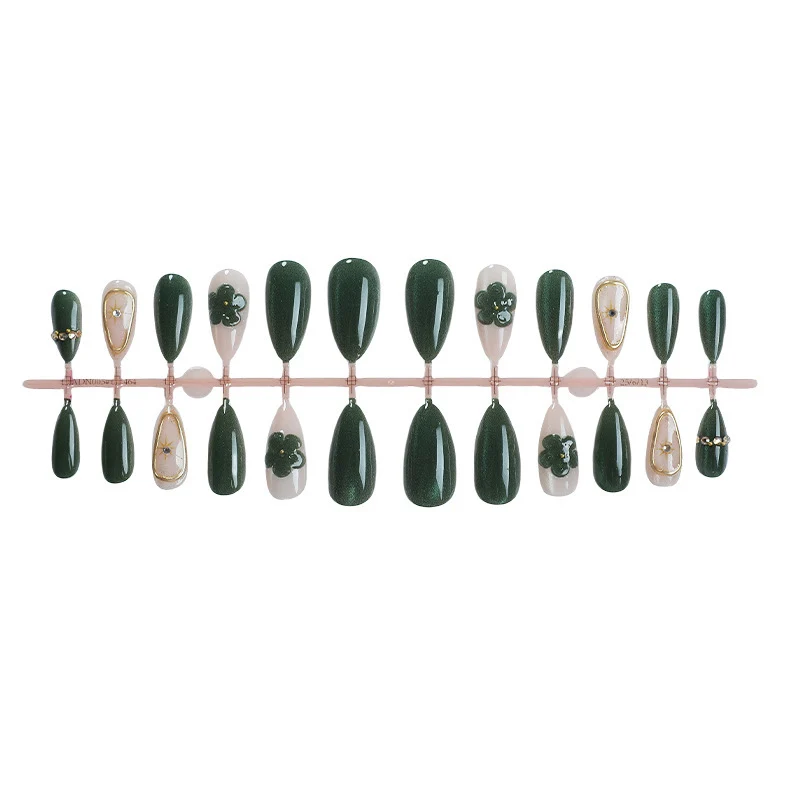 Elegantes Press-On Nail Set von