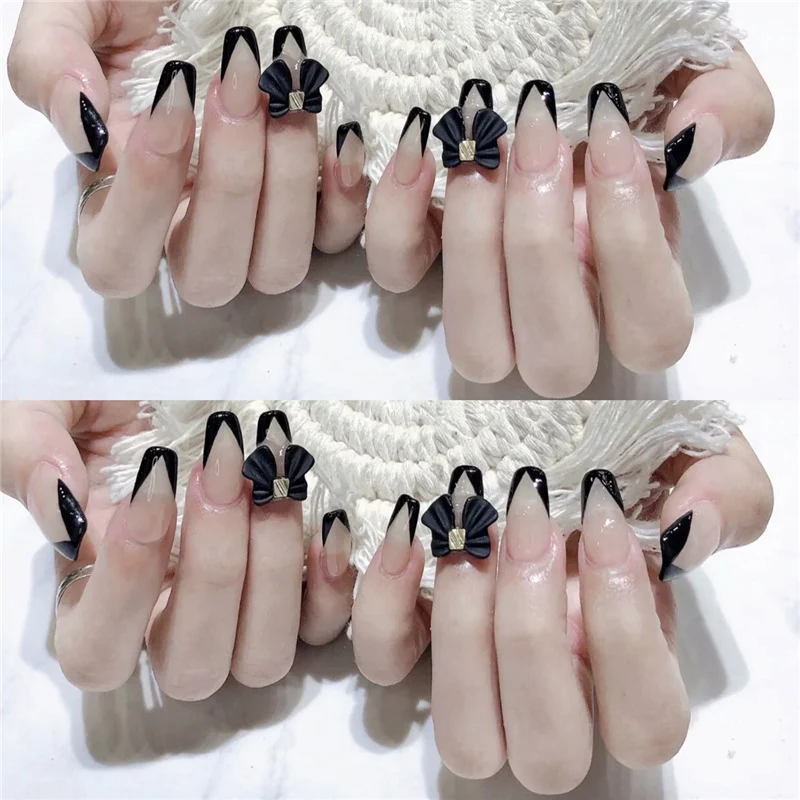 Dekoratives Press-On Nagelkunst-Set mit floralem Akzent