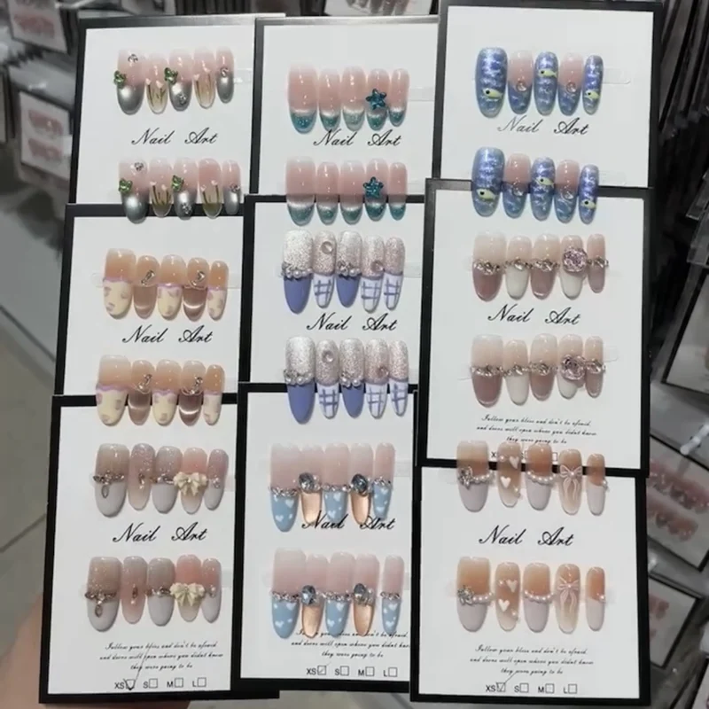 Dekorative Press-On Nagelkunst Kollektion